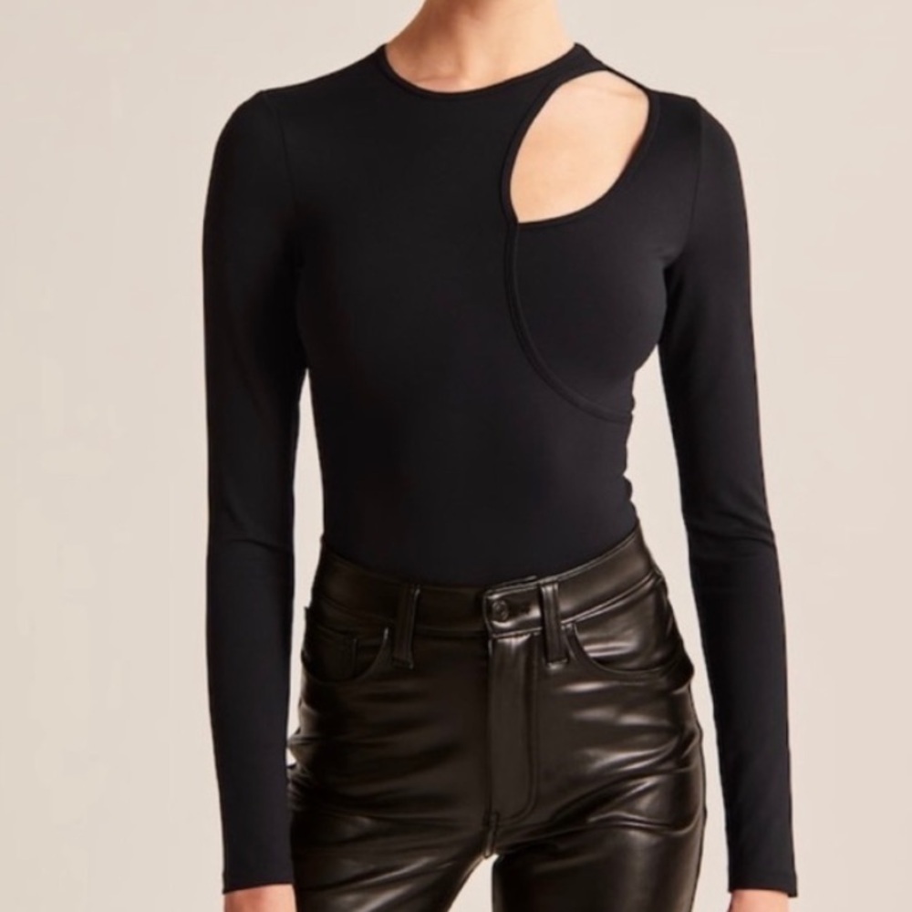 Abercrombie & Fitch Long Sleeve Soft A&F Cutout Bodysuit Size Small Black